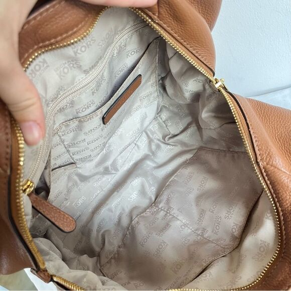 MICHAEL KORS Acorn Shoulder Bag Lillie Fulton Tote Raven Ciara Leather - Picture 12 of 14